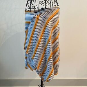 Asymmetrical skirt - size M/L